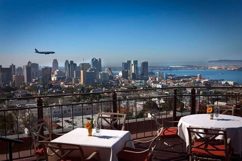 Bright And Trendy 2-Story Bankers Hill Condo سان دييغو المظهر الخارجي الصورة